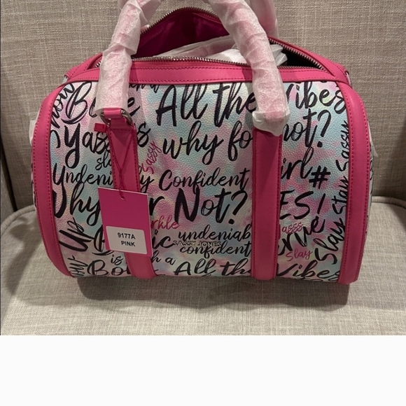 In Search Of The MALIA Scarves (These Colors Only) - Picture 7 of 10